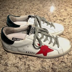 Golden Goose Superstar low-top sneakers. Woman Size 37 (7US)